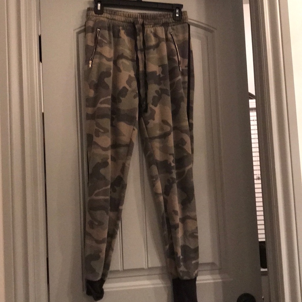 Camp joggers